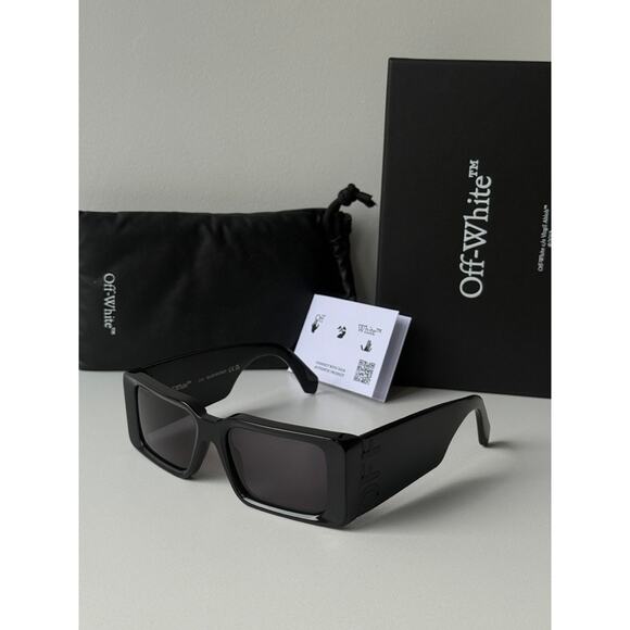 NEW Off White Milano Black Unisex Sunglasses - Picture 4 of 5